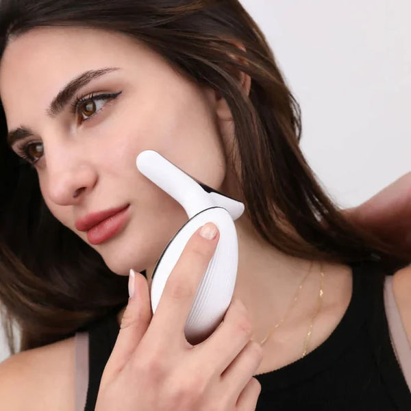 GlowLift ™ - 7-in-1 LED Facial Sculptor