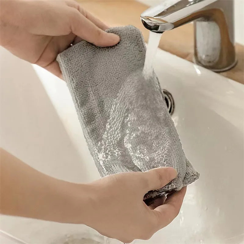 ReachSweep™ - Telescopic Brush Mop