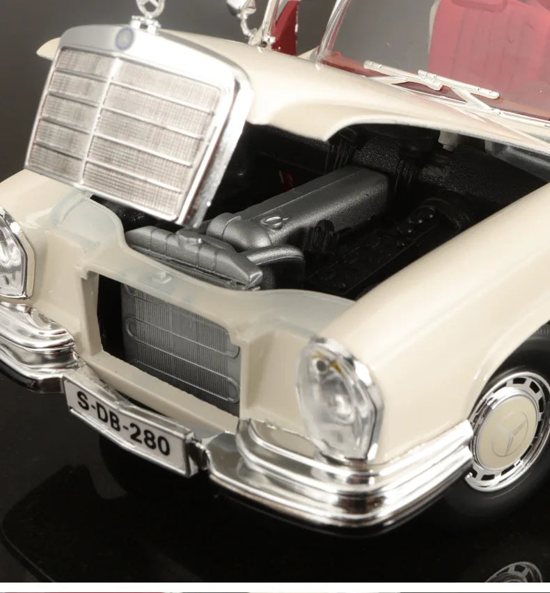 RetroRide™ - 1967 Mercedes Benz 280SE Diecast