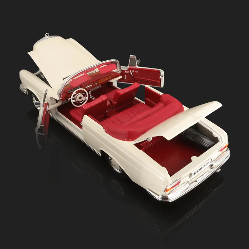 RetroRide™ - 1967 Mercedes Benz 280SE Diecast