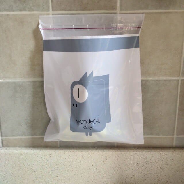 Biodegradable Easy Stick-On Trash Bag - TumTum