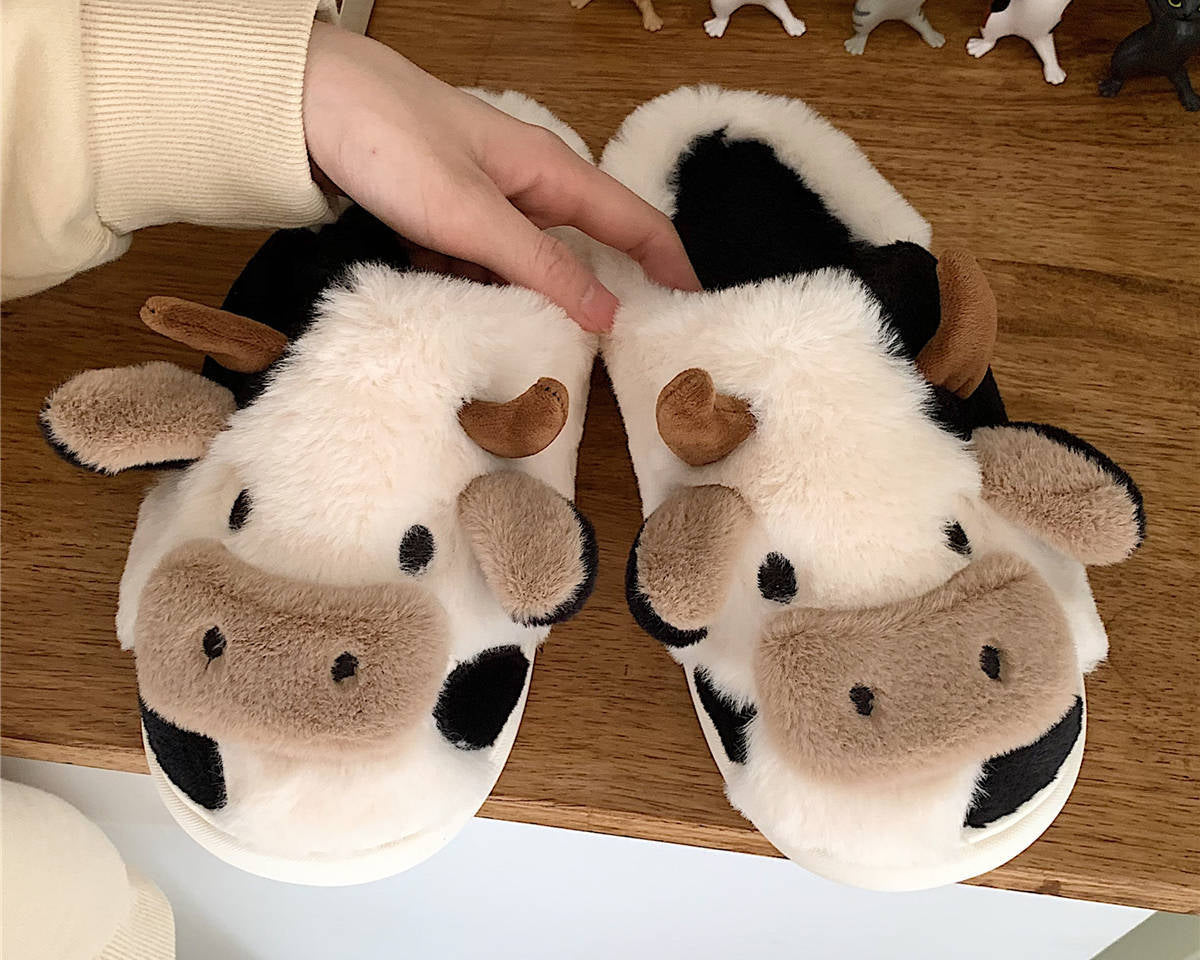 CuteFluffy Cows Slippers - TumTum
