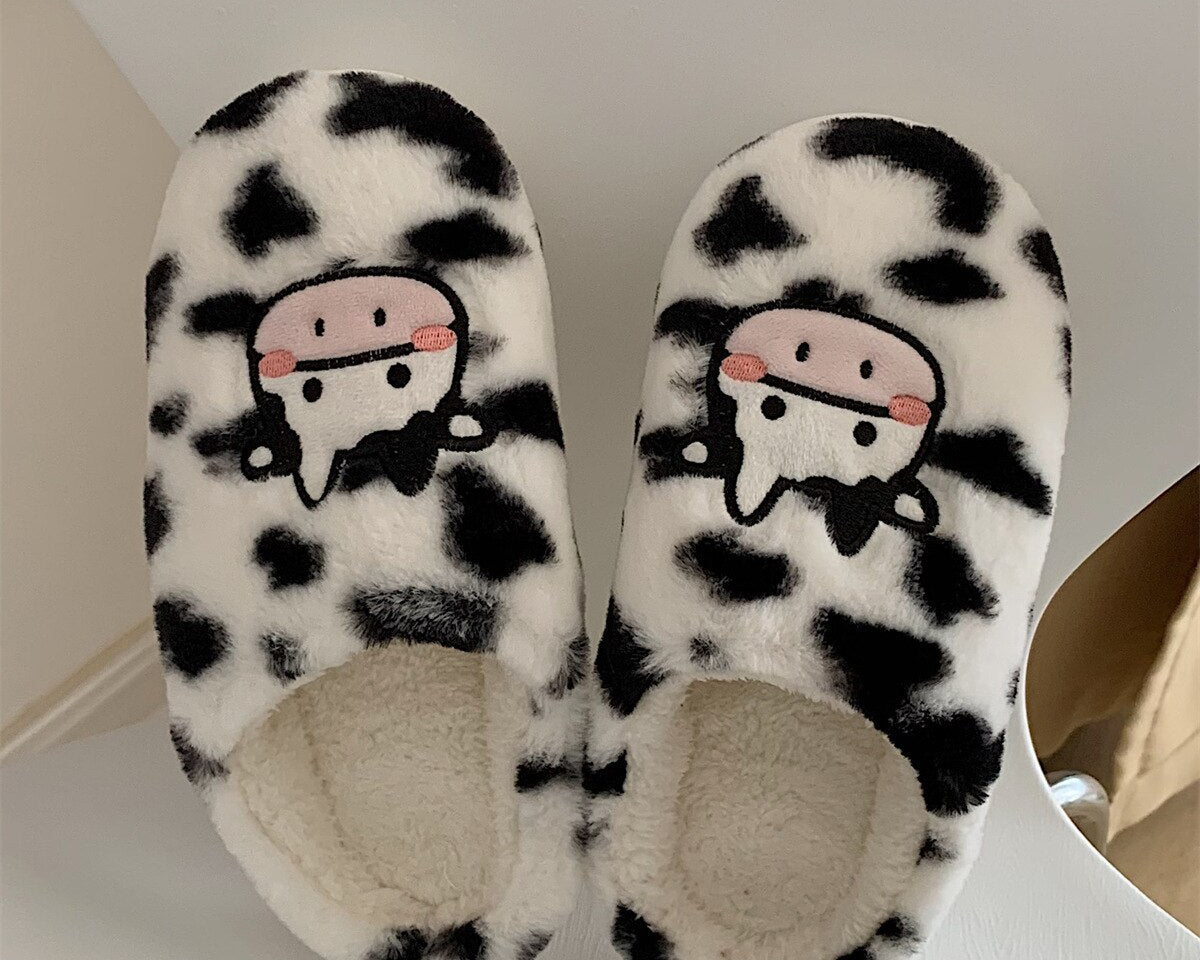 CuteFluffy Cows Slippers - TumTum