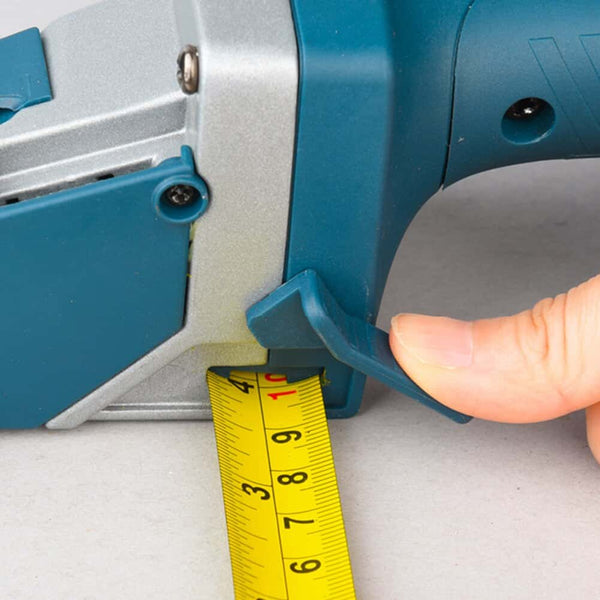 Drywall Cutting with Tape Measure - TumTum
