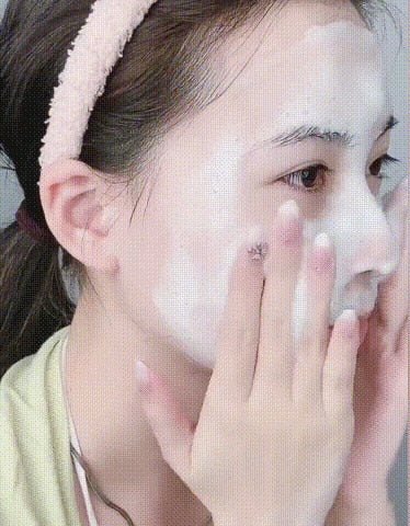 LuminaClear™ - Niacinamide Cleansing Milk - TumTum
