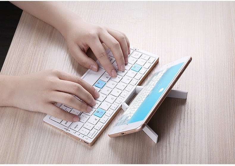 PhoneBoard™ - Mini Keyboard for Phones - TumTum