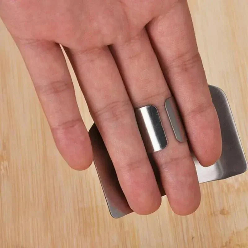 SafeSlice™ - Stainless Steel Finger Guard - TumTum