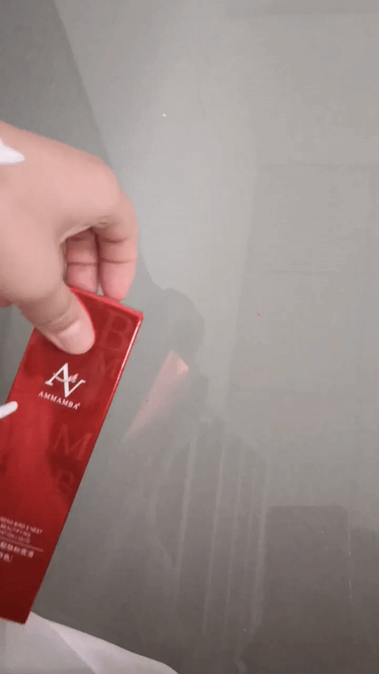 SilkenGlow™ - Waterproof Foundation - TumTum